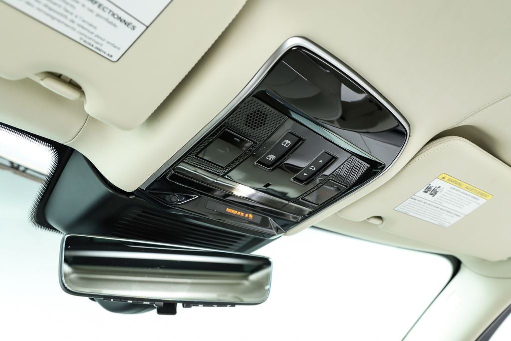 2024 Land Rover Range Rover SV