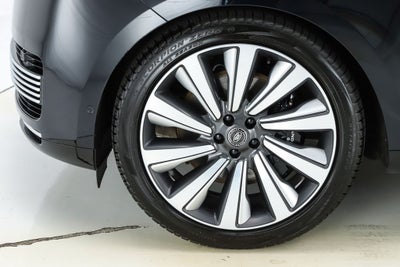 2024 Land Rover Range Rover SV