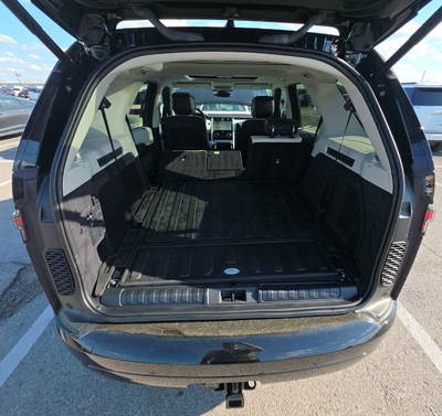 2025 Land Rover Discovery Dynamic SE