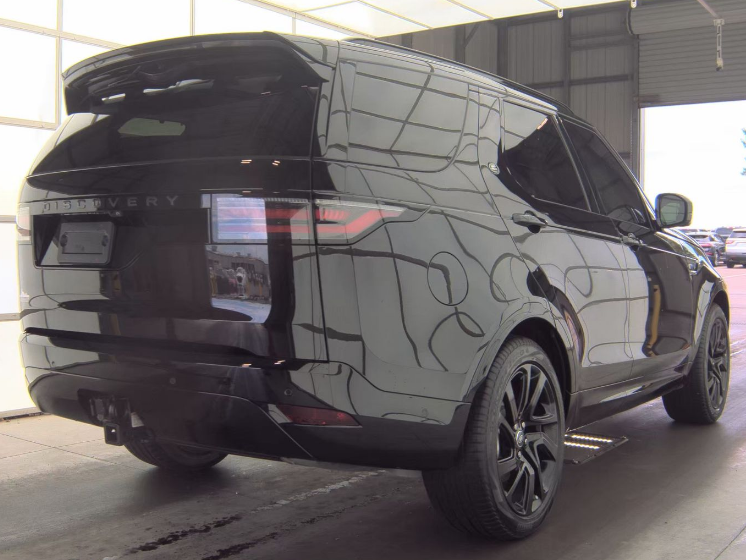 2025 Land Rover Discovery Dynamic SE