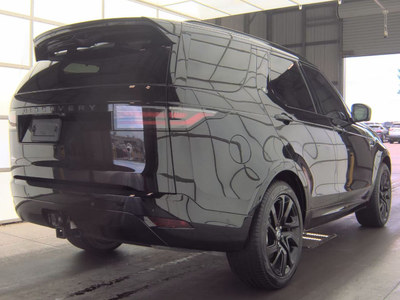 2025 Land Rover Discovery Dynamic SE