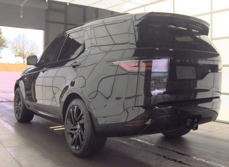 2025 Land Rover Discovery Dynamic SE