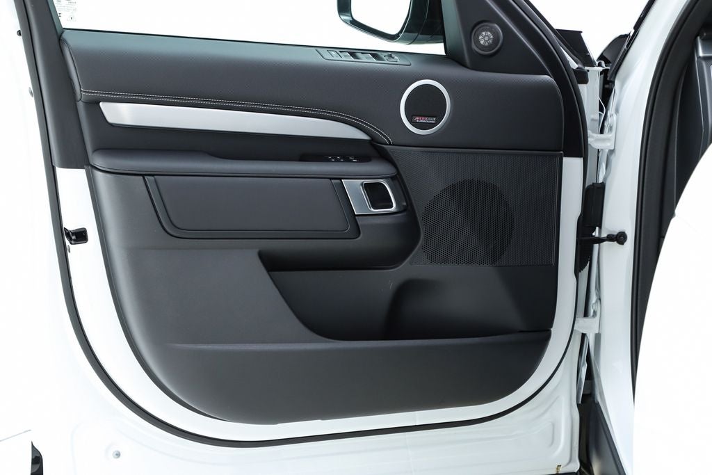 2024 Land Rover Discovery Dynamic SE