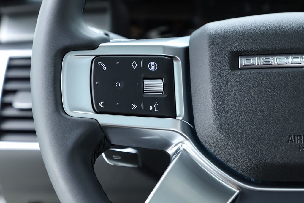 2024 Land Rover Discovery Dynamic SE