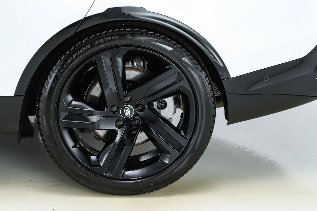 2024 Land Rover Discovery Dynamic SE