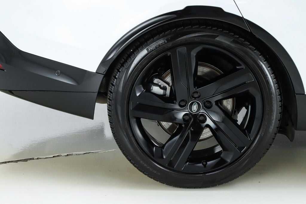 2024 Land Rover Discovery Dynamic SE