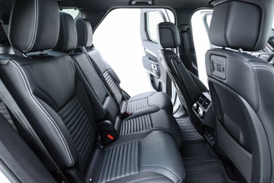 2024 Land Rover Discovery Dynamic SE