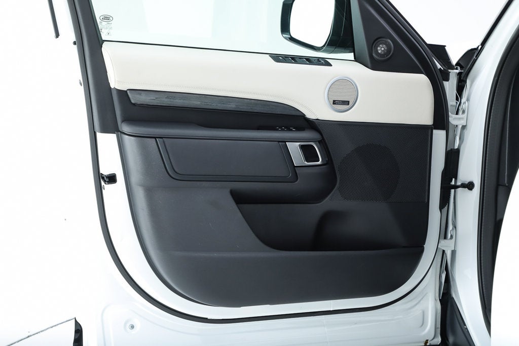 2023 Land Rover Discovery HSE R-Dynamic
