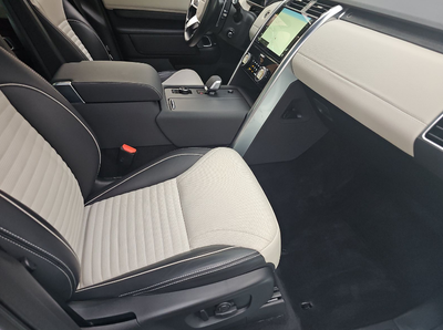 2023 Land Rover Discovery HSE R-Dynamic