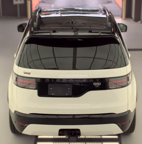 2023 Land Rover Discovery HSE R-Dynamic