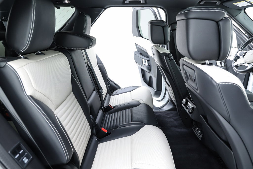 2023 Land Rover Discovery HSE R-Dynamic