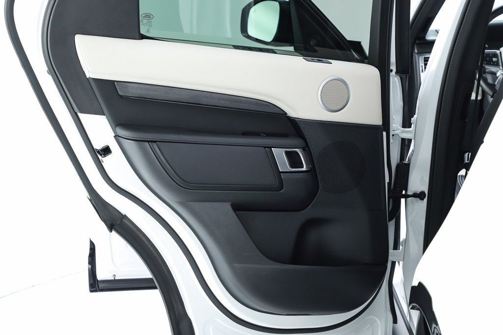 2023 Land Rover Discovery HSE R-Dynamic