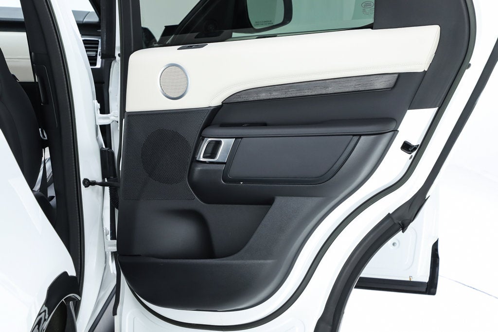 2023 Land Rover Discovery HSE R-Dynamic