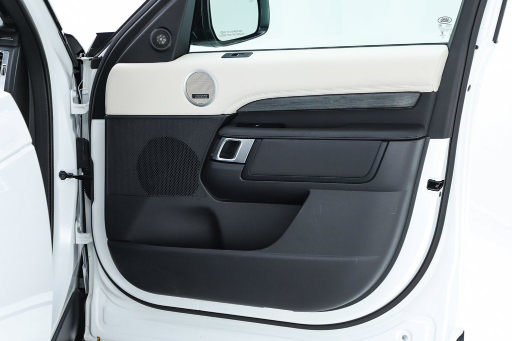 2023 Land Rover Discovery HSE R-Dynamic