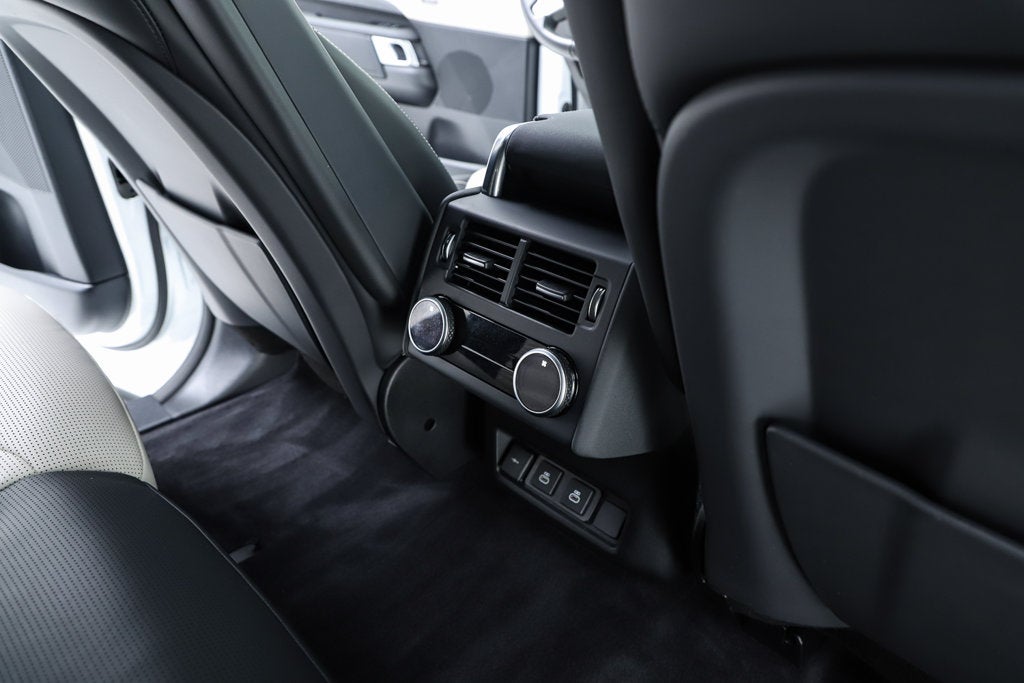 2023 Land Rover Discovery HSE R-Dynamic