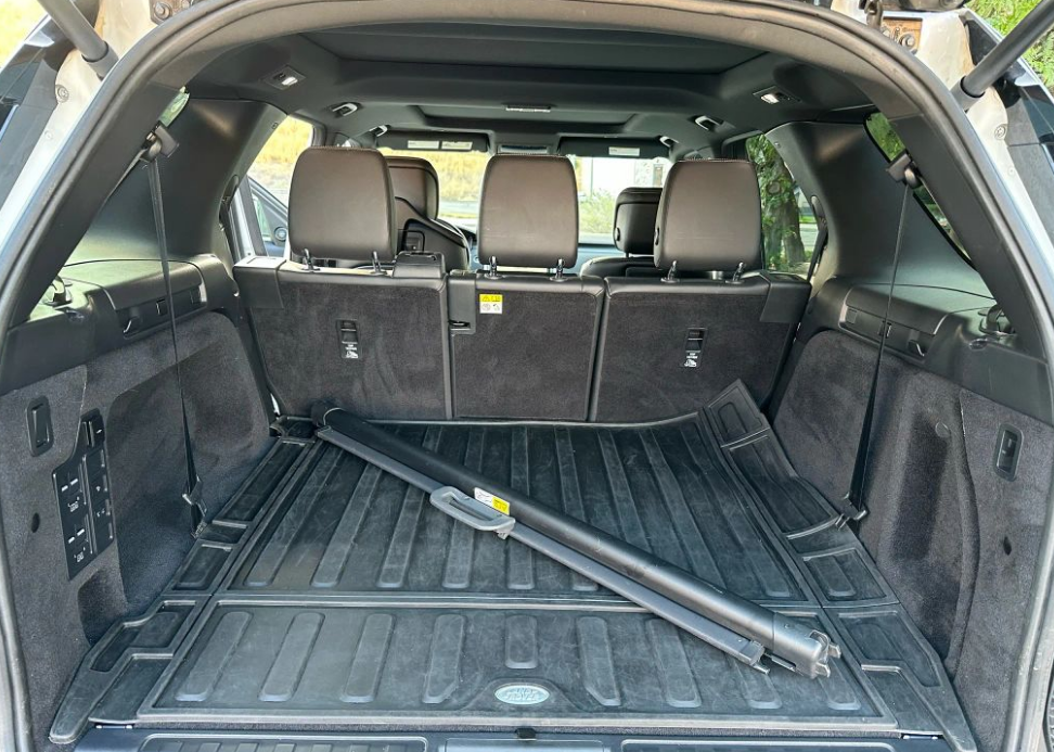 2023 Land Rover Discovery S R-Dynamic