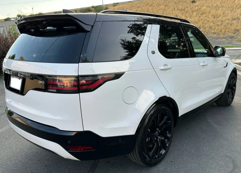 2023 Land Rover Discovery S R-Dynamic