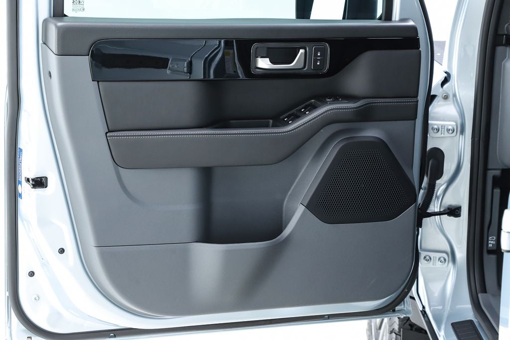 2025 INEOS Grenadier Station Wagon Base