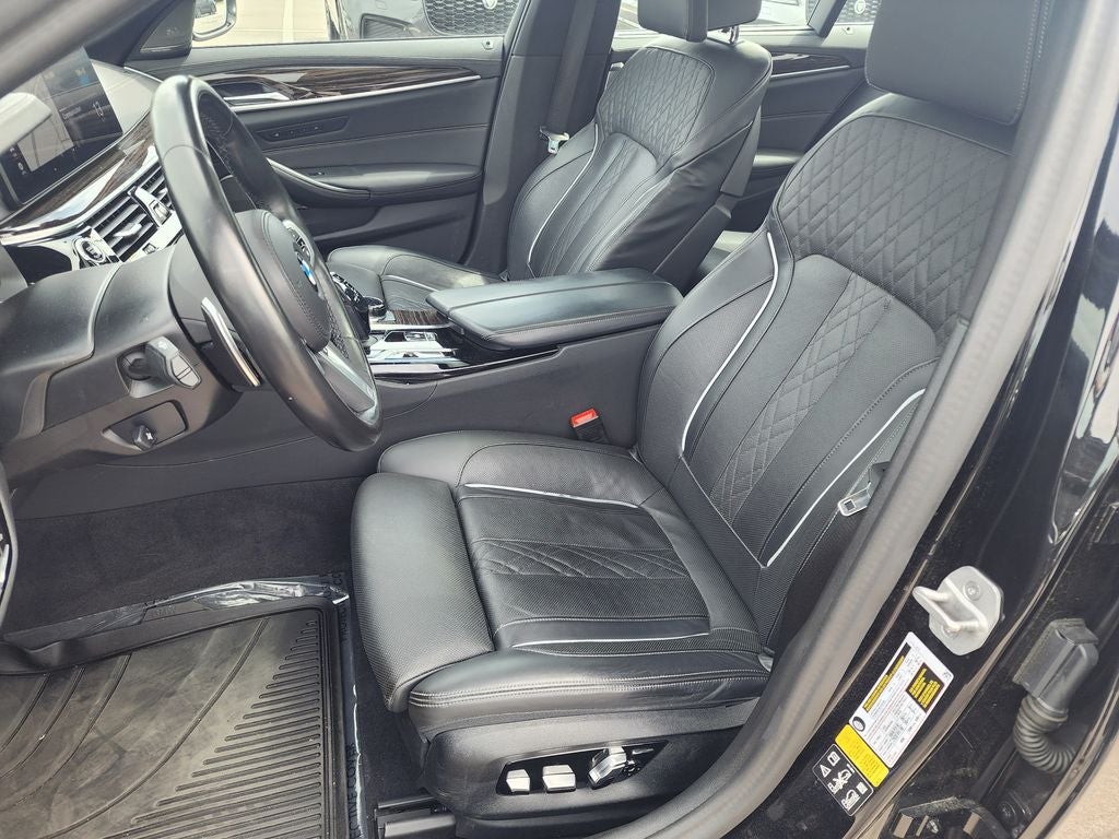 2023 BMW 5 Series M550i xDrive