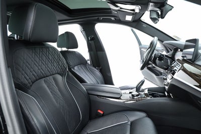 2023 BMW 5 Series M550i xDrive