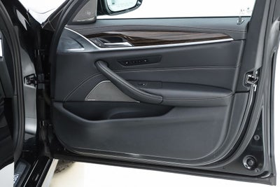 2023 BMW 5 Series M550i xDrive
