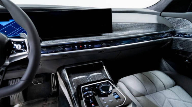 2023 BMW 7 Series 760i xDrive