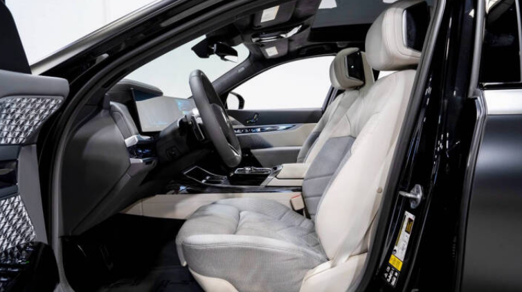 2023 BMW 7 Series 760i xDrive