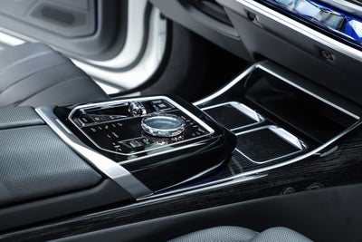 2024 BMW 7 Series 760i xDrive
