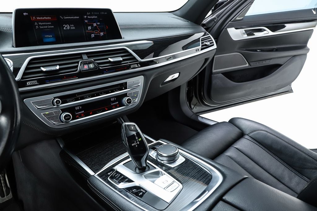 2019 BMW 7 Series 740i