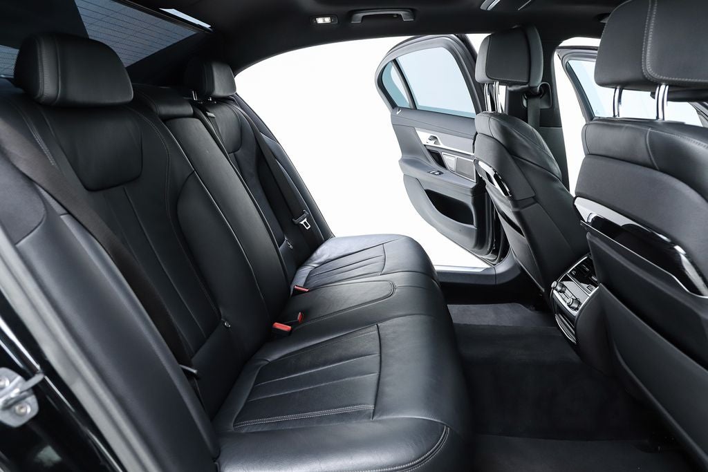 2019 BMW 7 Series 740i