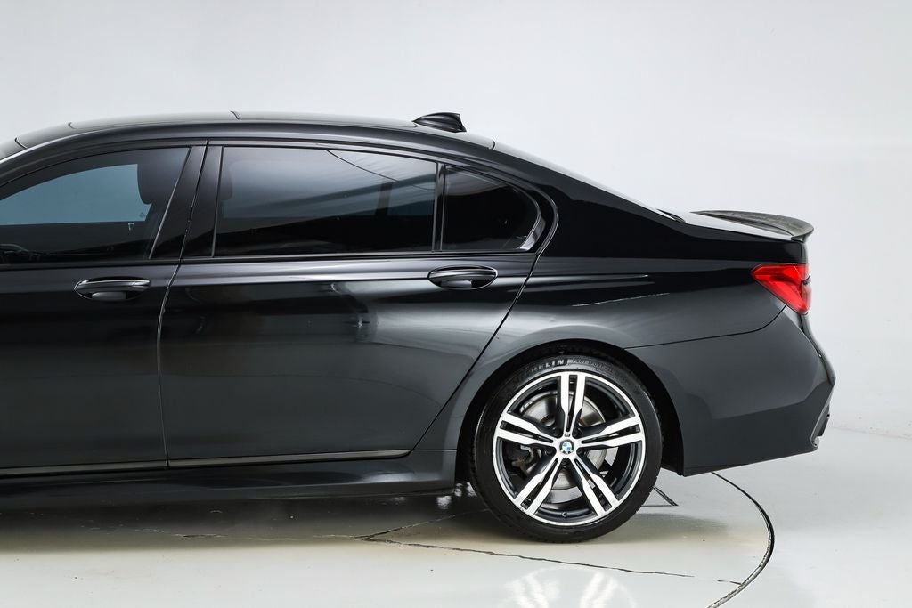 2019 BMW 7 Series 740i