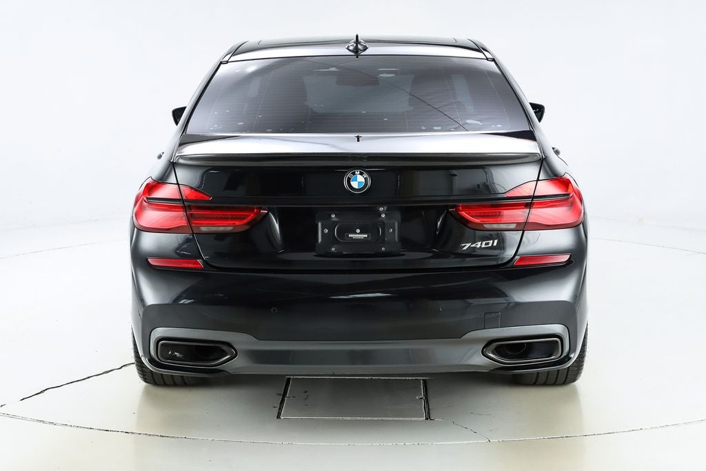 2019 BMW 7 Series 740i
