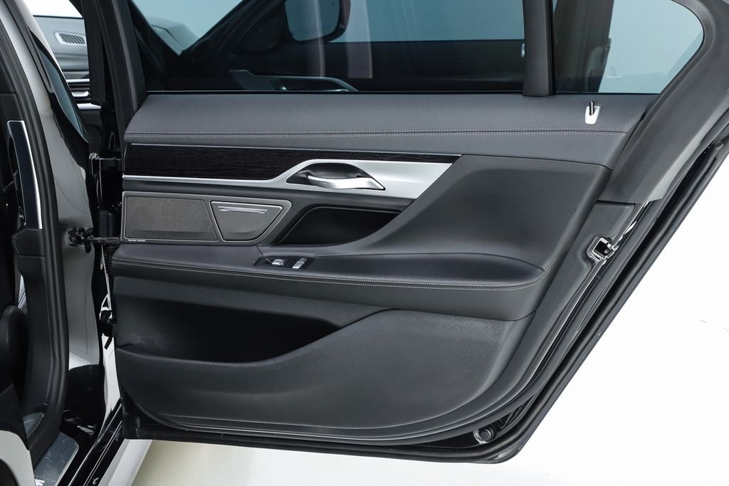 2019 BMW 7 Series 740i