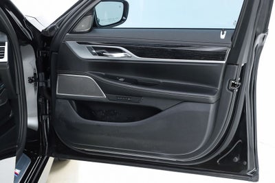 2019 BMW 7 Series 740i