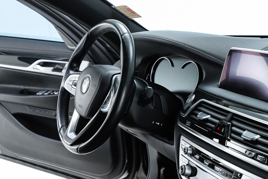 2019 BMW 7 Series 740i