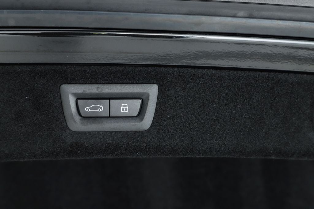 2026 BMW 8 Series 840i