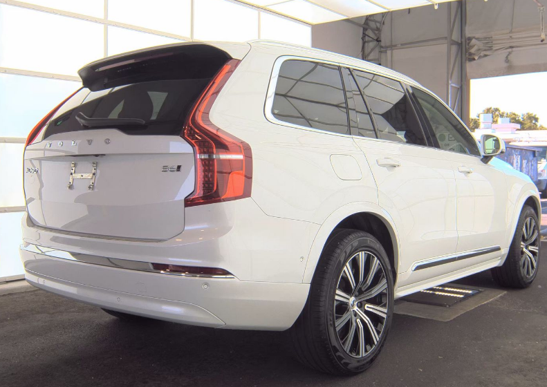 2023 Volvo XC90 B6 Plus 7-Seater