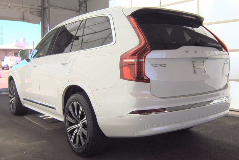 2023 Volvo XC90 B6 Plus 7-Seater