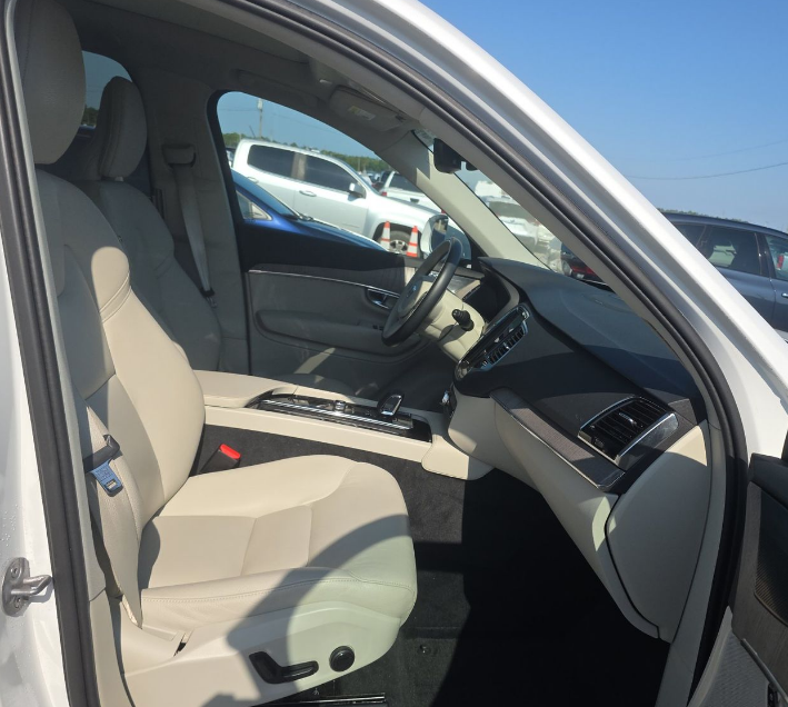 2023 Volvo XC90 B6 Plus 7-Seater