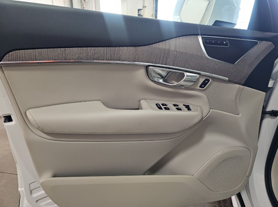 2023 Volvo XC90 B6 Core