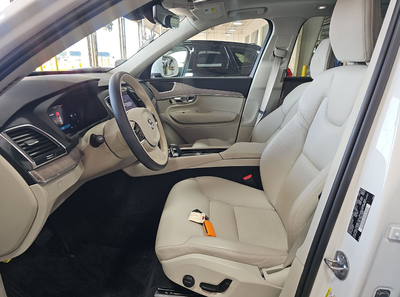 2023 Volvo XC90 B6 Core