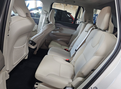 2023 Volvo XC90 B6 Core