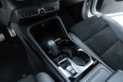 2022 Volvo XC40 R-Design