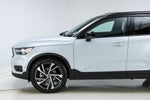 2022 Volvo XC40 R-Design