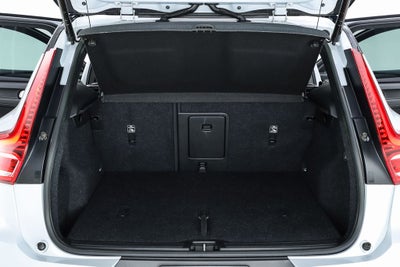 2022 Volvo XC40 R-Design