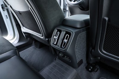 2022 Volvo XC40 R-Design