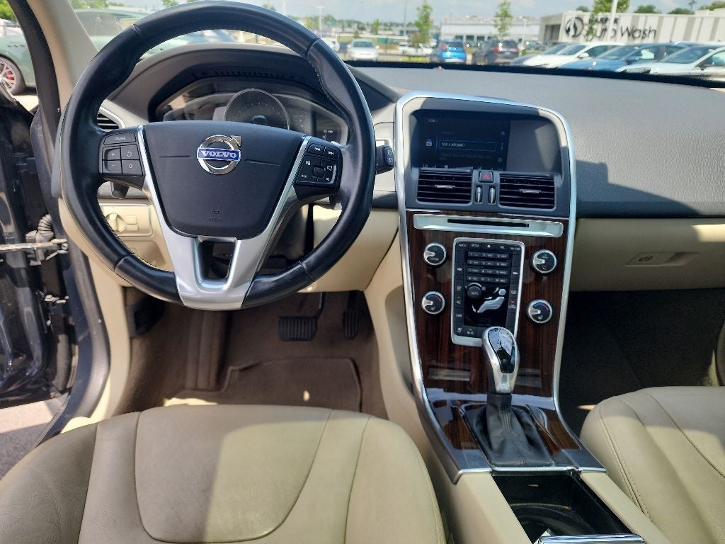 2015 Volvo XC60 T6 Premier Plus
