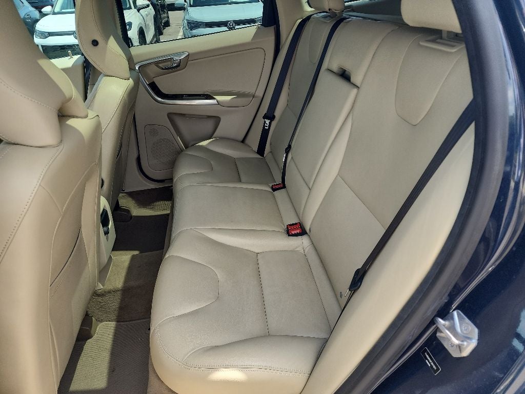 2015 Volvo XC60 T6 Premier Plus