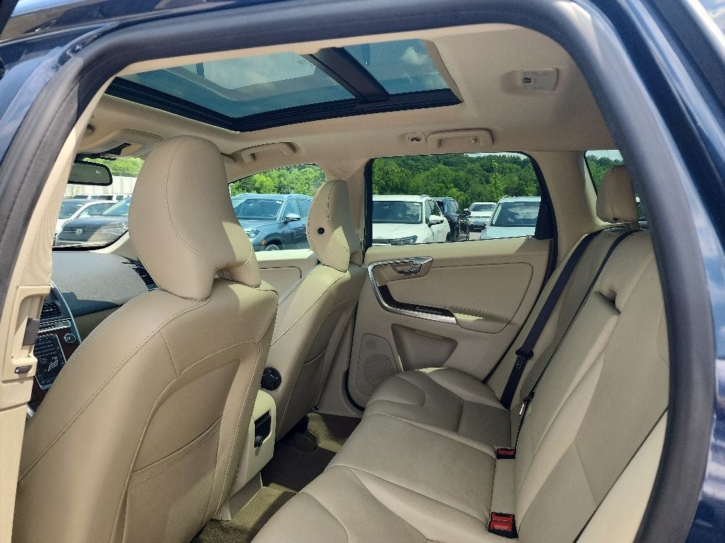 2015 Volvo XC60 T6 Premier Plus