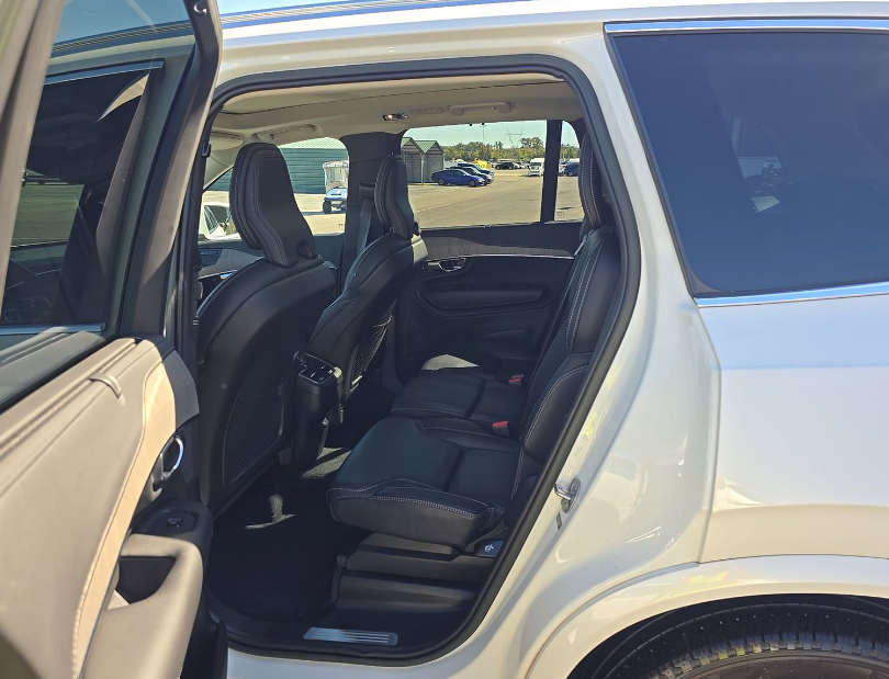 2022 Volvo XC90 T6 Inscription
